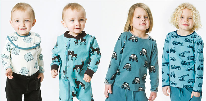 babyer og børn i tøj fra småfolk